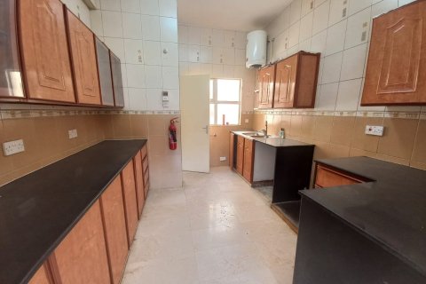 3 bedrooms Apartment in Muttrah, Oman No. 54709 6