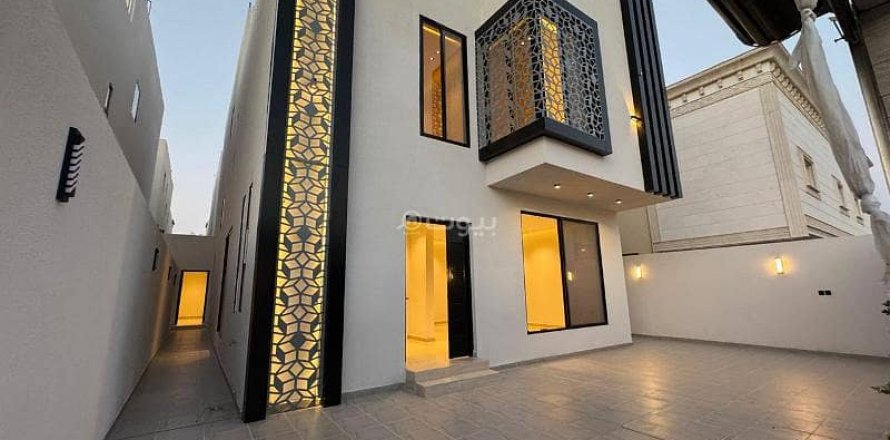 6 bedrooms Villa in Khobar, Saudi Arabia No. 60014