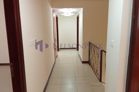 Villa de 4 dormitorios en Doha, Qatar No. 57473 13
