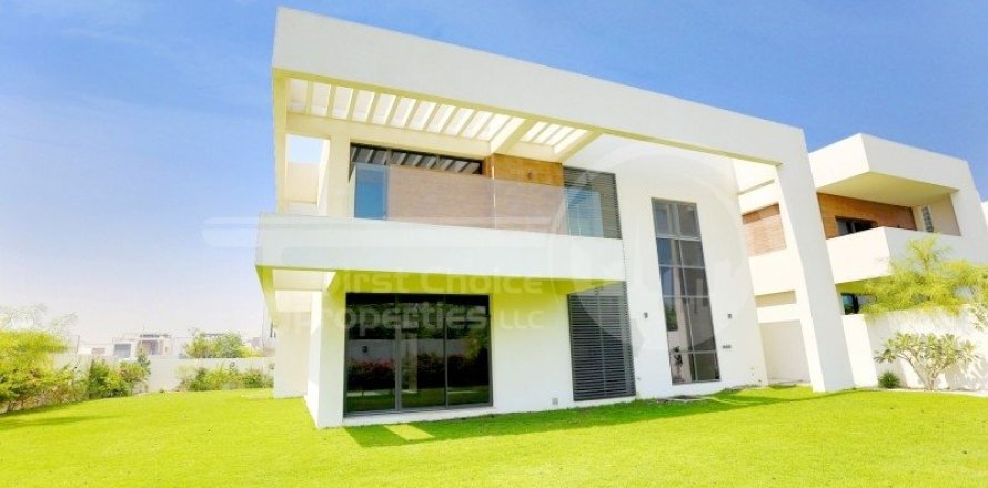 Villa de 5 dormitorios en  Yas Island, UAE No. 13389