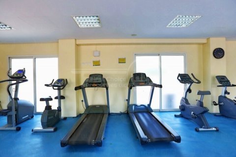 5 bedrooms Villa in Abu Dhabi, UAE No. 13392 15