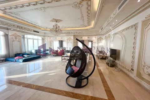 4 bedrooms Penthouse in Doha, Qatar No. 56653 5