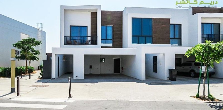 Townhouse de 3 chambres à Mina Al Arab, UAE No. 14029
