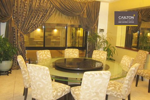 6 bedrooms Villa in Muharraq, Bahrain No. 66935 9