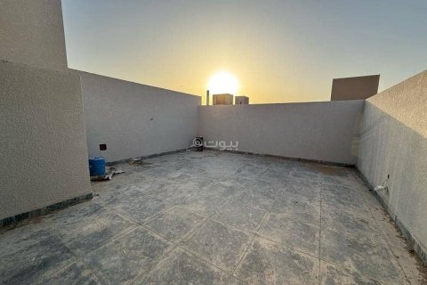 Villa de 5 chambres à Riyadh, Saudi Arabia No. 62608 14