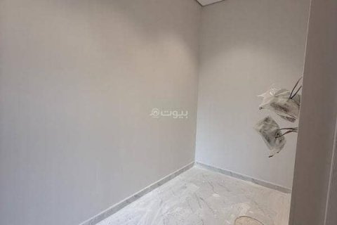 Villa de 5 chambres à Riyadh, Saudi Arabia No. 62608 12