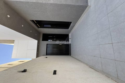 3 bedrooms Apartment in Riyadh, Saudi Arabia No. 60184 7