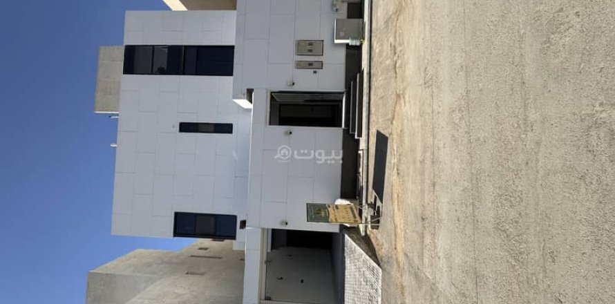 3 bedrooms Apartment in Riyadh, Saudi Arabia No. 60184