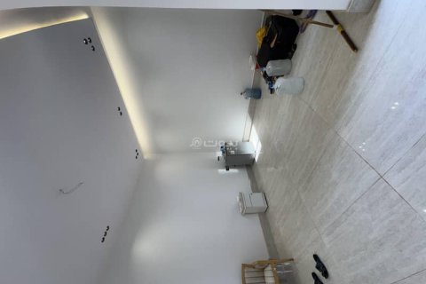 3 bedrooms Apartment in Riyadh, Saudi Arabia No. 60184 6