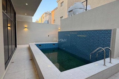Villa de 6 dormitorios en Khobar, Saudi Arabia No. 60133 3