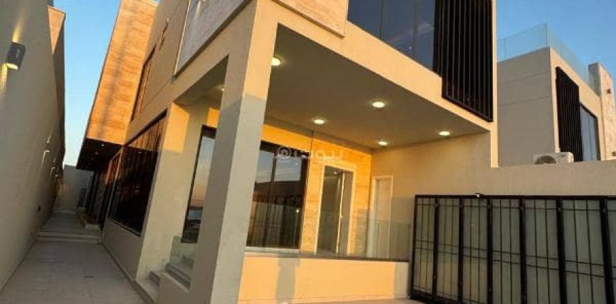 Villa de 6 dormitorios en Khobar, Saudi Arabia No. 60133