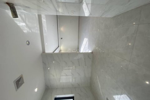 6 bedrooms Villa in Khobar, Saudi Arabia No. 60255 11