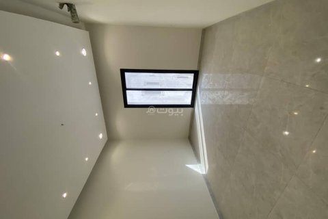 6 bedrooms Villa in Khobar, Saudi Arabia No. 60255 9