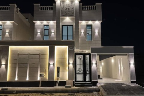 6 bedrooms Villa in Khobar, Saudi Arabia No. 60254