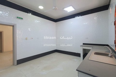 Villa de 5 dormitorios en As Sib, Oman No. 53915 6