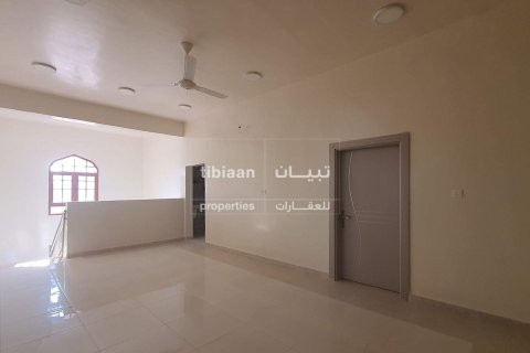 Villa de 5 dormitorios en As Sib, Oman No. 53915 7