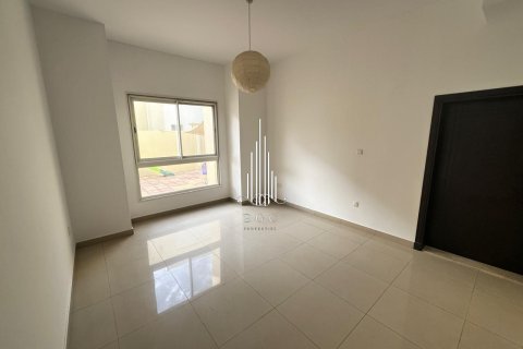 8 bedrooms Villa in Baniyas, UAE No. 36595 12