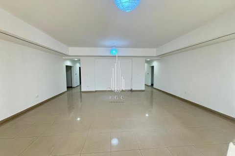 8 bedrooms Villa in Baniyas, UAE No. 36595 14