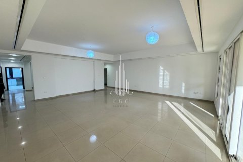 8 bedrooms Villa in Baniyas, UAE No. 36595 3