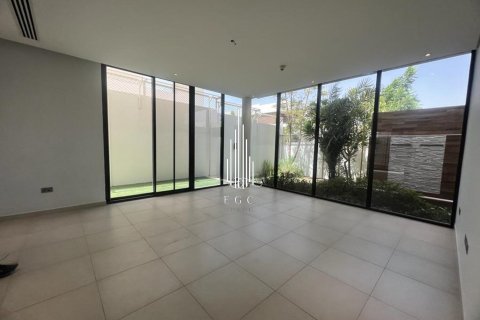 4 bedrooms Villa on the Yas Island, UAE No. 36617 13