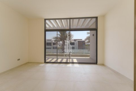 4 bedrooms Villa on the Yas Island, UAE No. 36617 29