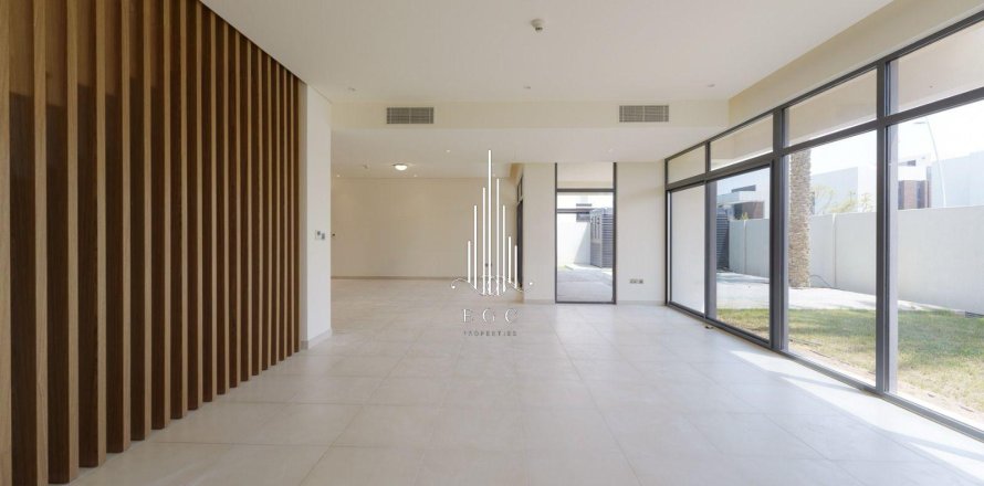 4 bedrooms Villa on the Yas Island, UAE No. 36617