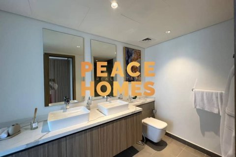4 bedrooms Villa in Sharjah Waterfront City, UAE No. 10876 13