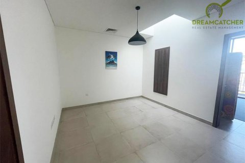 2 bedrooms Villa in Mina Al Arab, UAE No. 31892 25