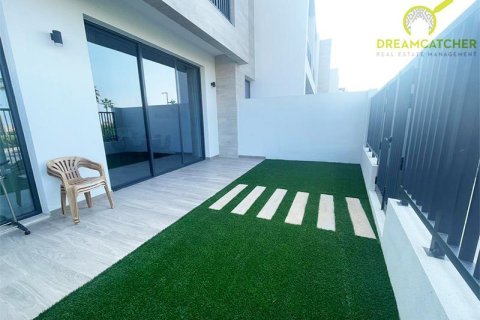 2 bedrooms Villa in Mina Al Arab, UAE No. 31892 28