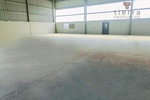 Warehouse de 3850.8m² en Dubai, UAE No. 46604 8