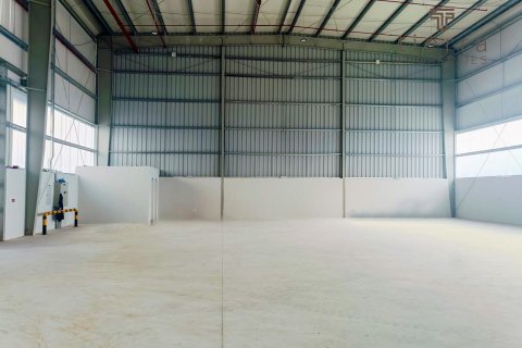 Warehouse de 3850.8m² en Dubai, UAE No. 46604 9