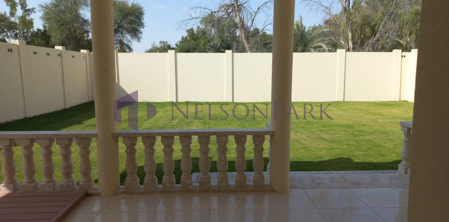 Villa de 3 dormitorios en Dukhan, Qatar No. 57651