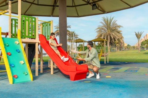 Вилла с 4 спальнями в Abu Dhabi Gate City, ОАЭ №56003 11