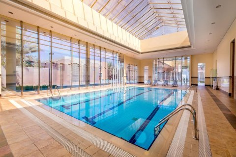 Вилла с 4 спальнями в Abu Dhabi Gate City, ОАЭ №56003 14
