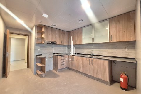 2 bedrooms Apartment in Al Reem Island, UAE No. 23592 10