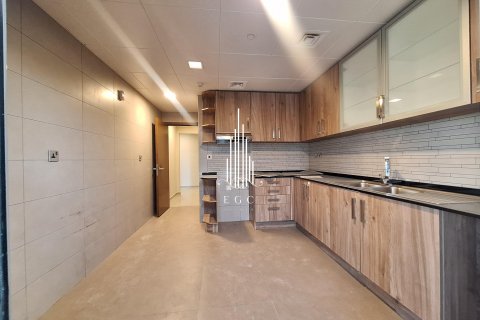 2 bedrooms Apartment in Al Reem Island, UAE No. 23592 5