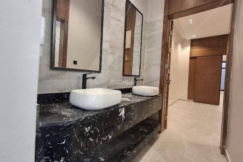 Квартира с 3 спальнями в Эр-Рияд, Саудовская Аравия №60584 5