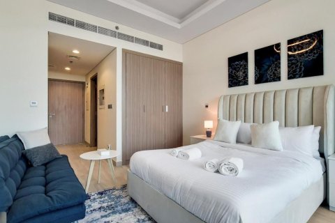 Studio Apartment in AZIZI FARHAD Dubai Healthcare City, UAE No. 97055
