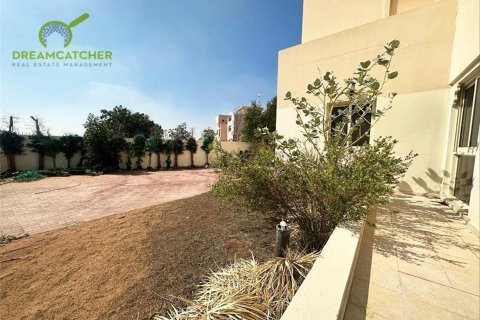 Villa de 5 dormitorios en Al Hamra Village, UAE No. 34197 26