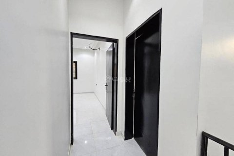 Квартира с 3 спальнями в Эр-Рияд, Саудовская Аравия №62493 4