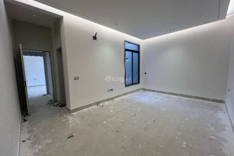 Квартира с 4 спальнями в Эр-Рияд, Саудовская Аравия №62491 4