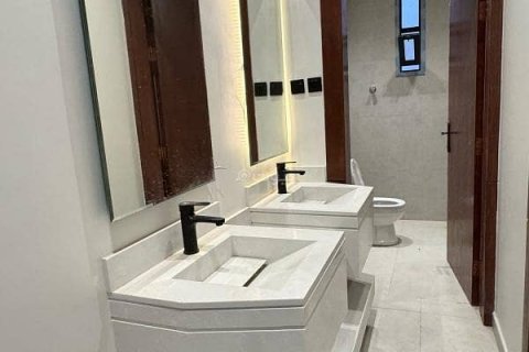 Квартира с 3 спальнями в Эр-Рияд, Саудовская Аравия №62490 4
