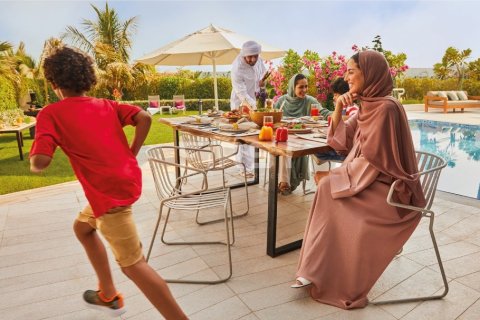 4 bedrooms Villa on the Yas Island, UAE No. 87735 11