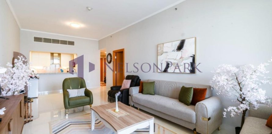 3 bedrooms Apartment in Doha, Qatar No. 60893