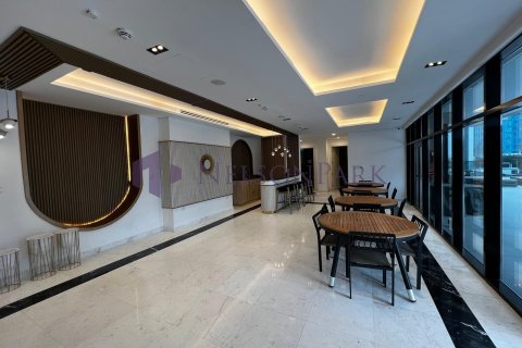 Apartment de 2 dormitorios en Lusail, Qatar No. 58542 3