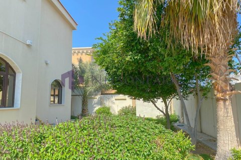 Villa de 7 dormitorios en Doha, Qatar No. 58544 4