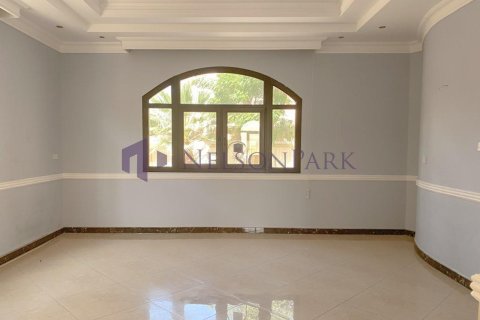 Villa de 7 dormitorios en Doha, Qatar No. 58544 13