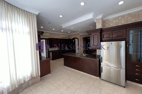 Villa de 4 dormitorios en Doha, Qatar No. 58528 9
