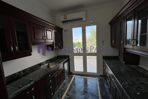 Villa de 4 dormitorios en Doha, Qatar No. 58528 11