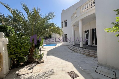 Villa de 4 dormitorios en Doha, Qatar No. 58528 20